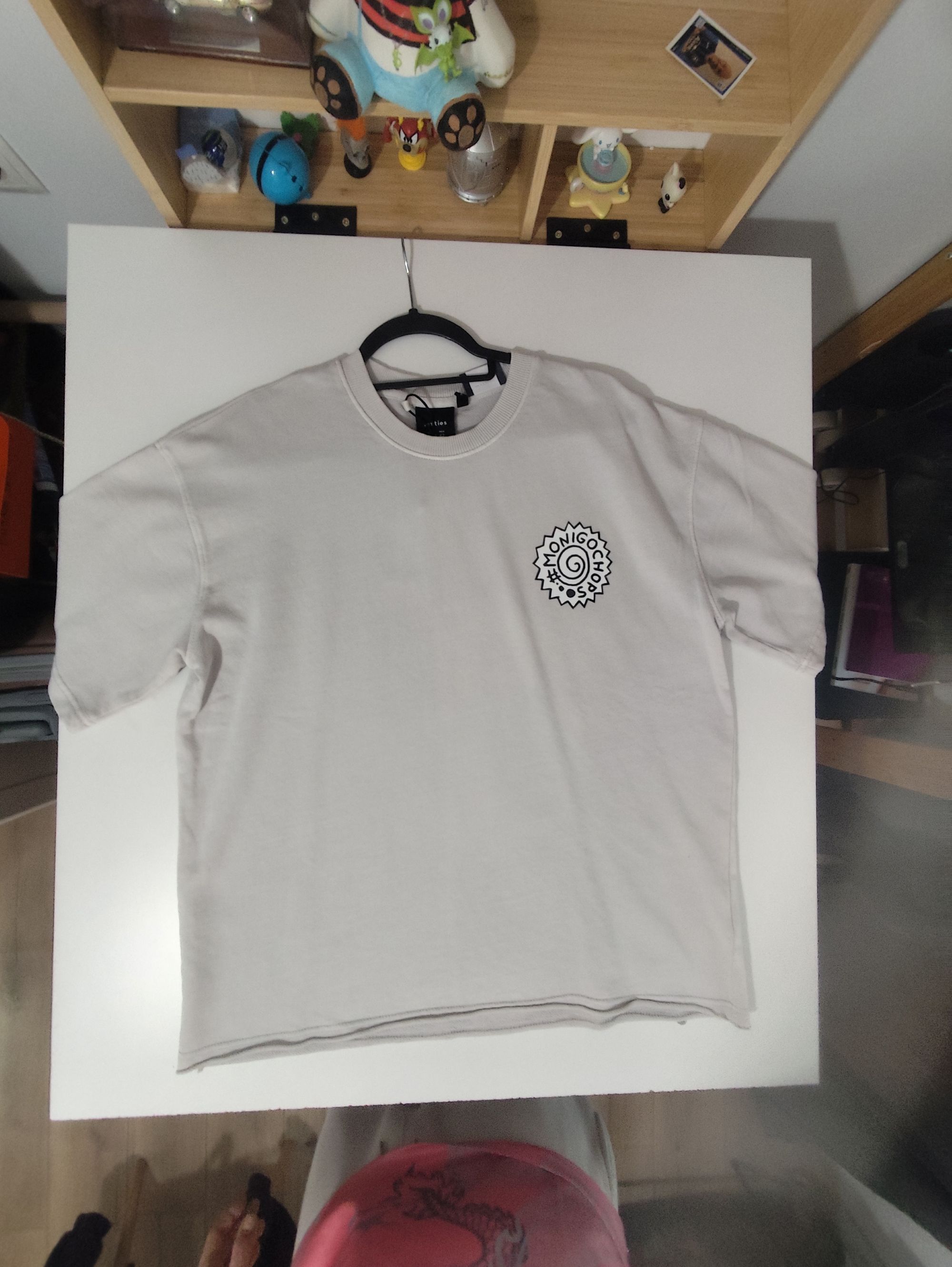 Camiseta oversize gris claro L trasera